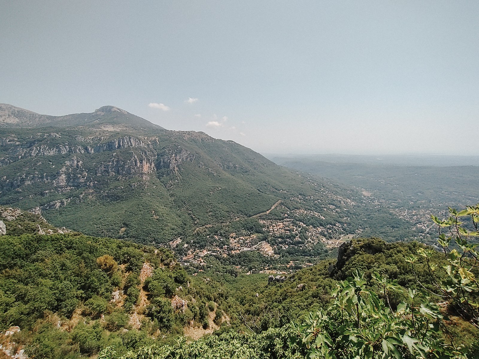 Vuoristomaisema Provencessa
